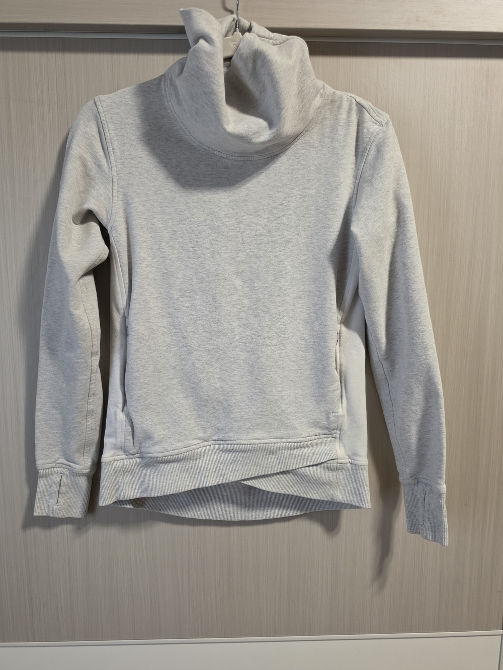 lululemon athletica Light Gray Turtleneck Pullover Sweatshirt